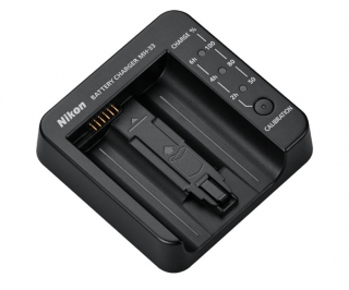 MH-33 USB Battery Charger x EN-EL18