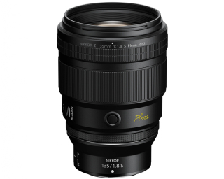NIKKOR Z 135mm f/1.8 S Plena
