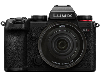 Panasonic  Lumix S5D + ob.20-60