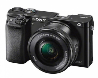 Sony 6000 + 16-50mm