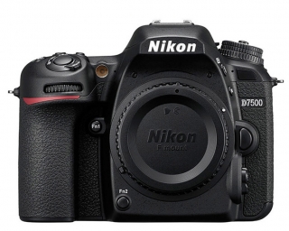 Nikon D7500 Body + Memoria SD Gar. Nital