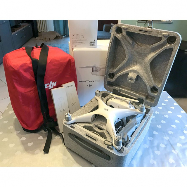  Phantom 4 Pro pratiquement neuf