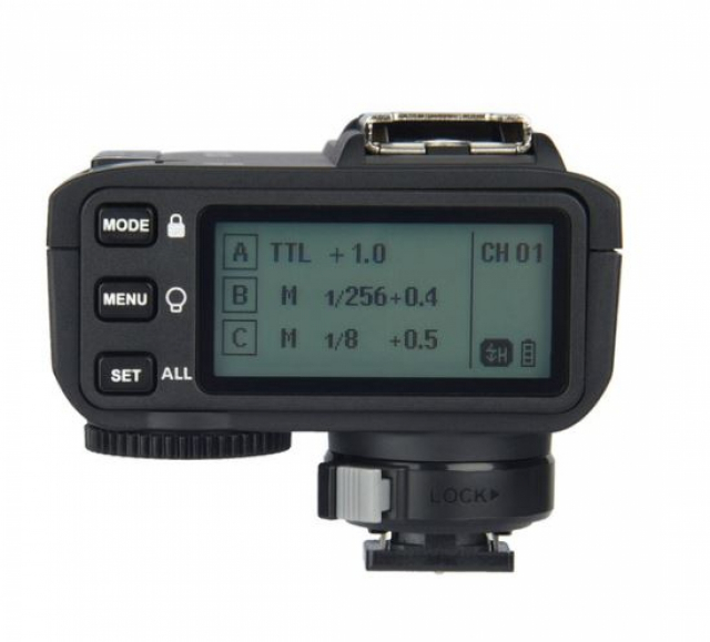 Godox Noleggio Godox X2T-F per Fuji