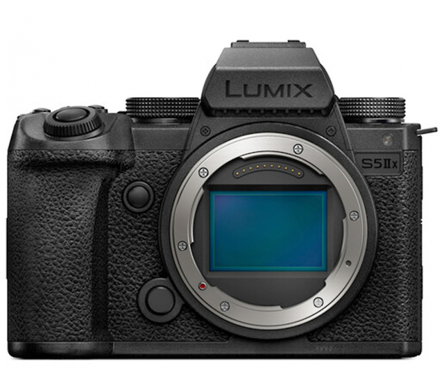 Panasonic lumix Panasonic Lumix S5 II X body