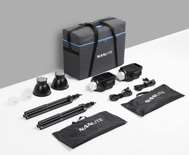 Nanlite NANLITE - FS-200B 2KIT with light stand LS-170-5/8 & new bag