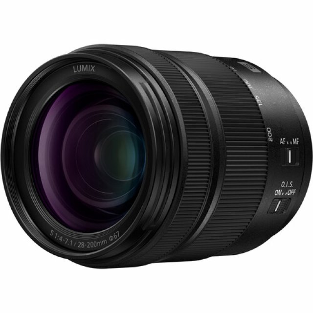Panasonic lumix Panasonic Lumix S 28-200mm F4-7.1 -Noleggio