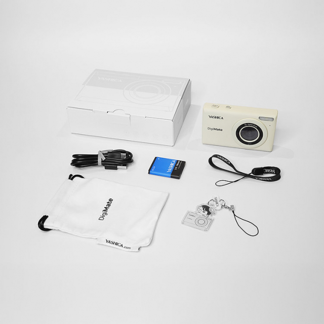 Yashica Yashica DigiMate Off White