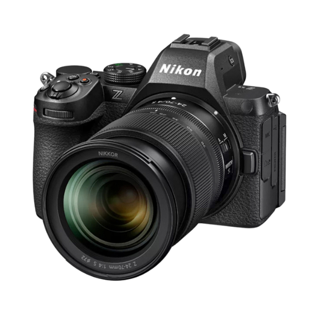 Nikon Nikon Z5 II + Z 24-70mm f/4 S + SD 128 gb - Gar. Nital