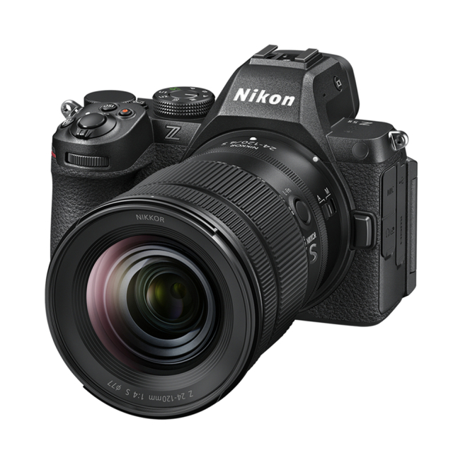 Nikon Nikon Z5 II + Z 24-120 f/4 S + SDXC 128GB - Gar. Nital