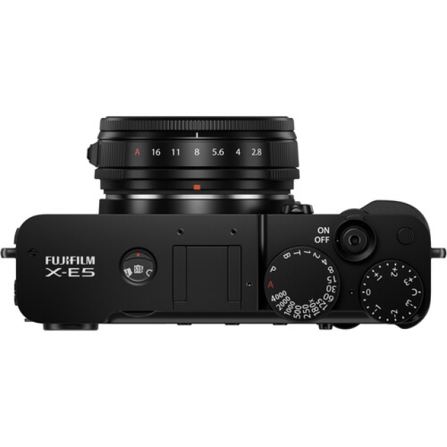 Fuji Fujifilm X-E5 + Ob. 23mm 2.8 Black -Noleggio-