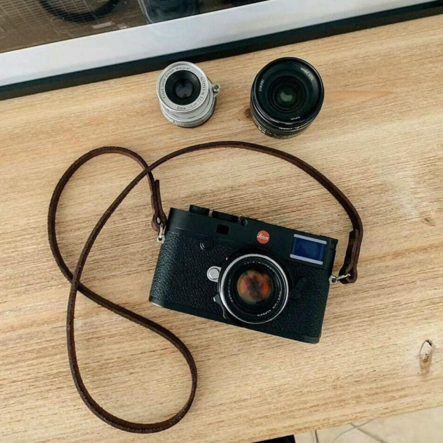 Bronkey Bronkey Berlin #102 - Brown Leather camera strap