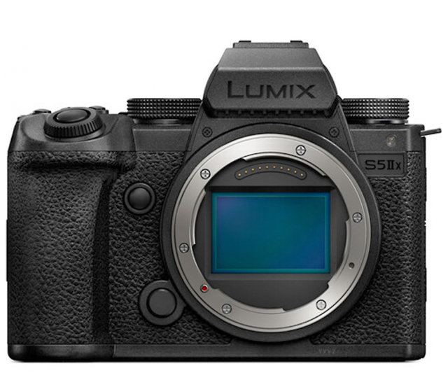 Panasonic lumix Noleggio Panasonic Lumix S5 II X