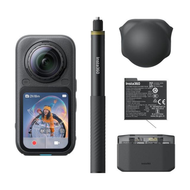  Noleggio Insta360 X6 Essentials Bundle Black