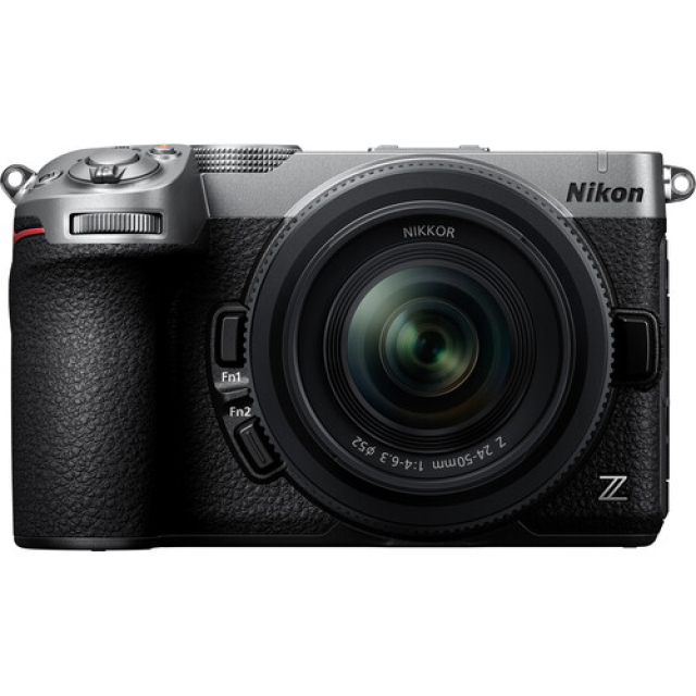 Nikon Nikon Z5 II C Silver + Z 24-50 f/4-6.3 VR + SDXC 128GB - Garanzia Nital (Mirrorless)