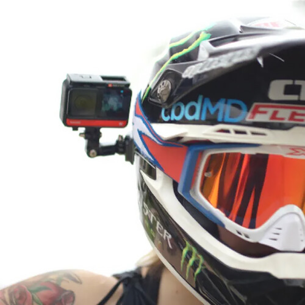 Insta360 Insta360 - Helmet Mount Bundle